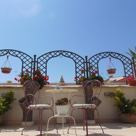 3 Archi B&B Trani Exterior foto